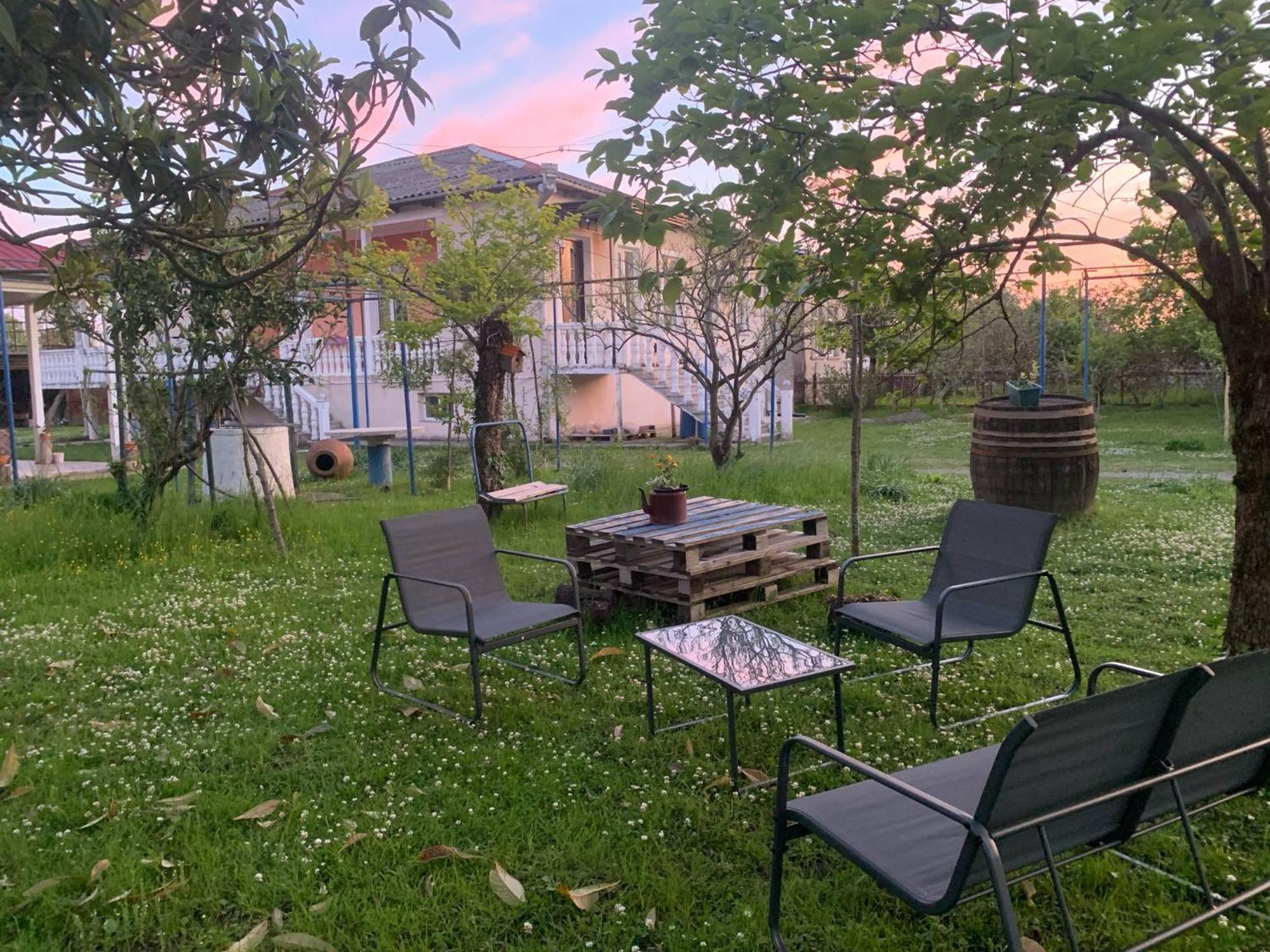 Отель Nini'S Sweet House Matkhoji Экстерьер фото
